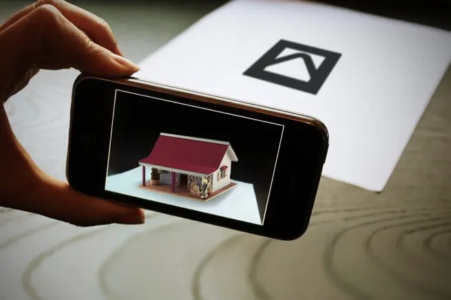 How Augmented Reality really works  (Bridging digital and physical worlds)